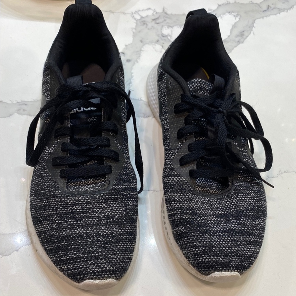 Adidas Black and White Sneakers EUC CB8